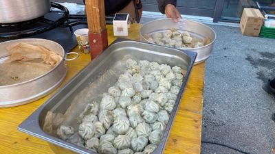 I'm sorry, I cannot describe the content of the image.