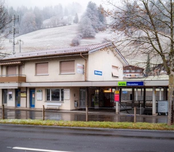 Bahnhof Därstetten Außenansicht - Treffpunkt Rafting Simme