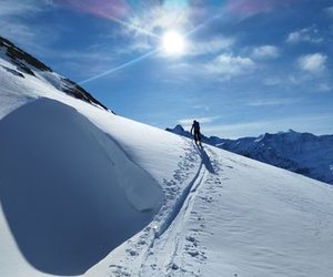 Ski tourers ascending to the Schwarzhorn.